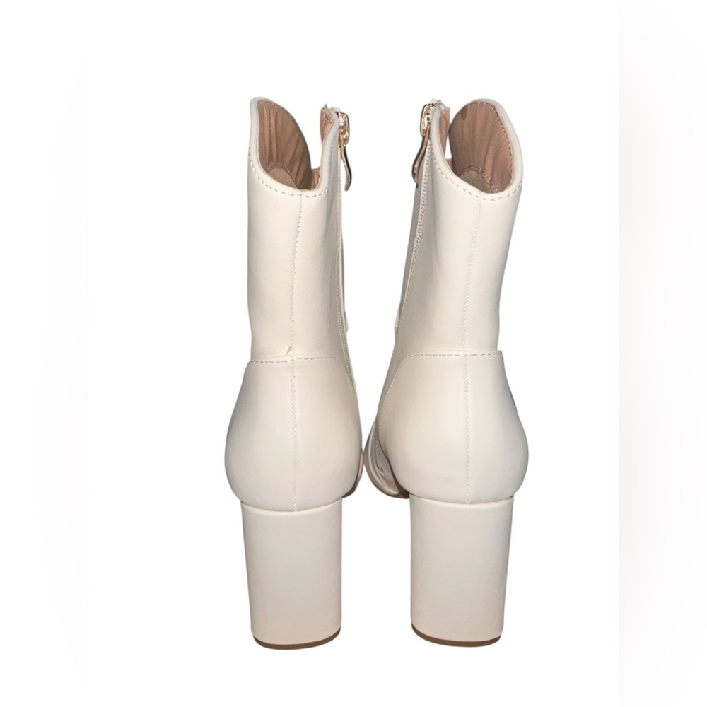 NIB WHITE HIGH HEEL ANKLE BOOTIES SIZE 8.5 - Picture 3 of 5